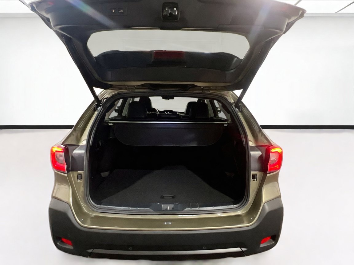 Used 2023 Subaru Outback Touring XT AWD/4WD image 20