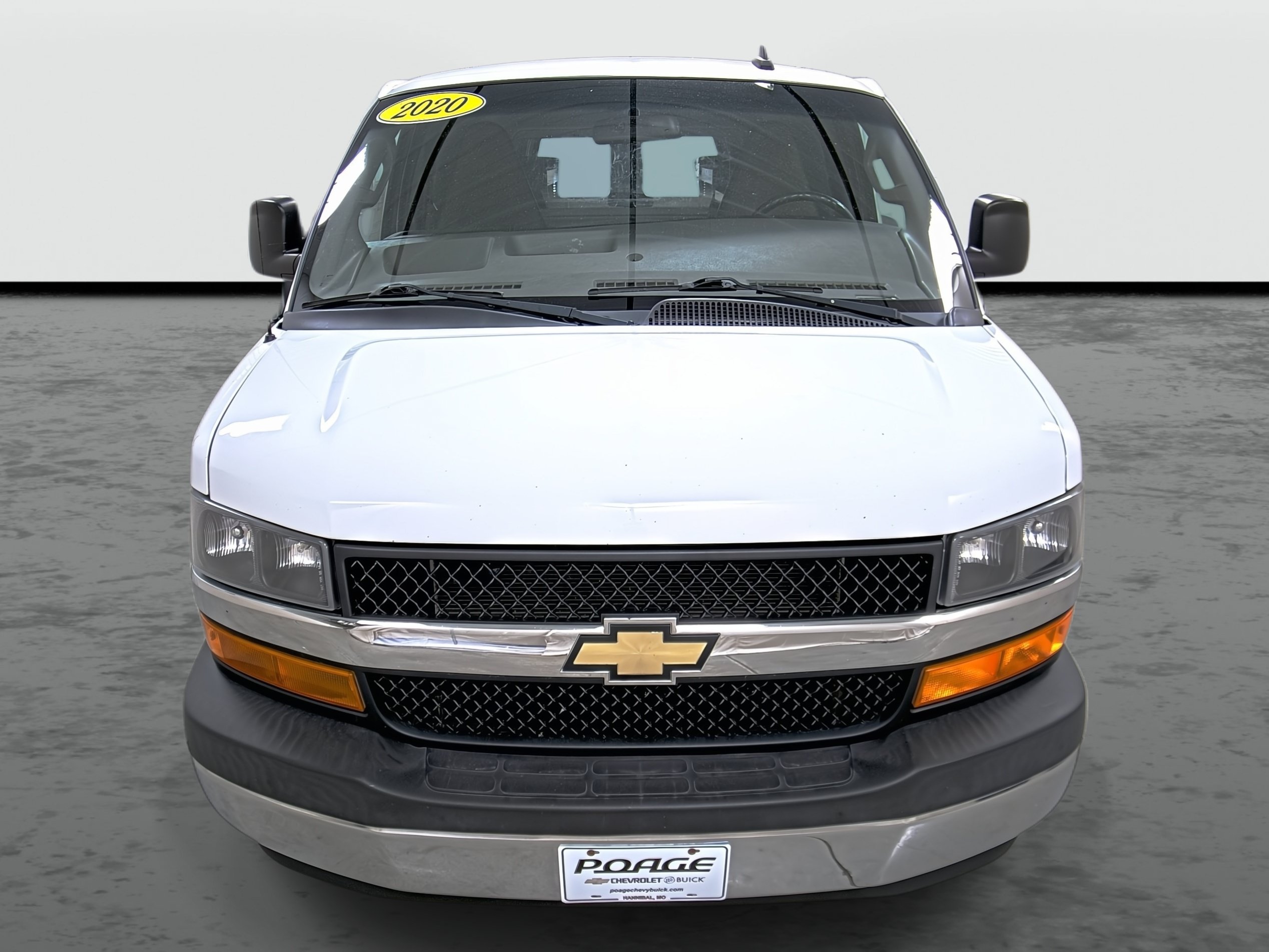 Used 2020 Chevrolet Express 2500 w/ Driver Convenience Package RWD image 6