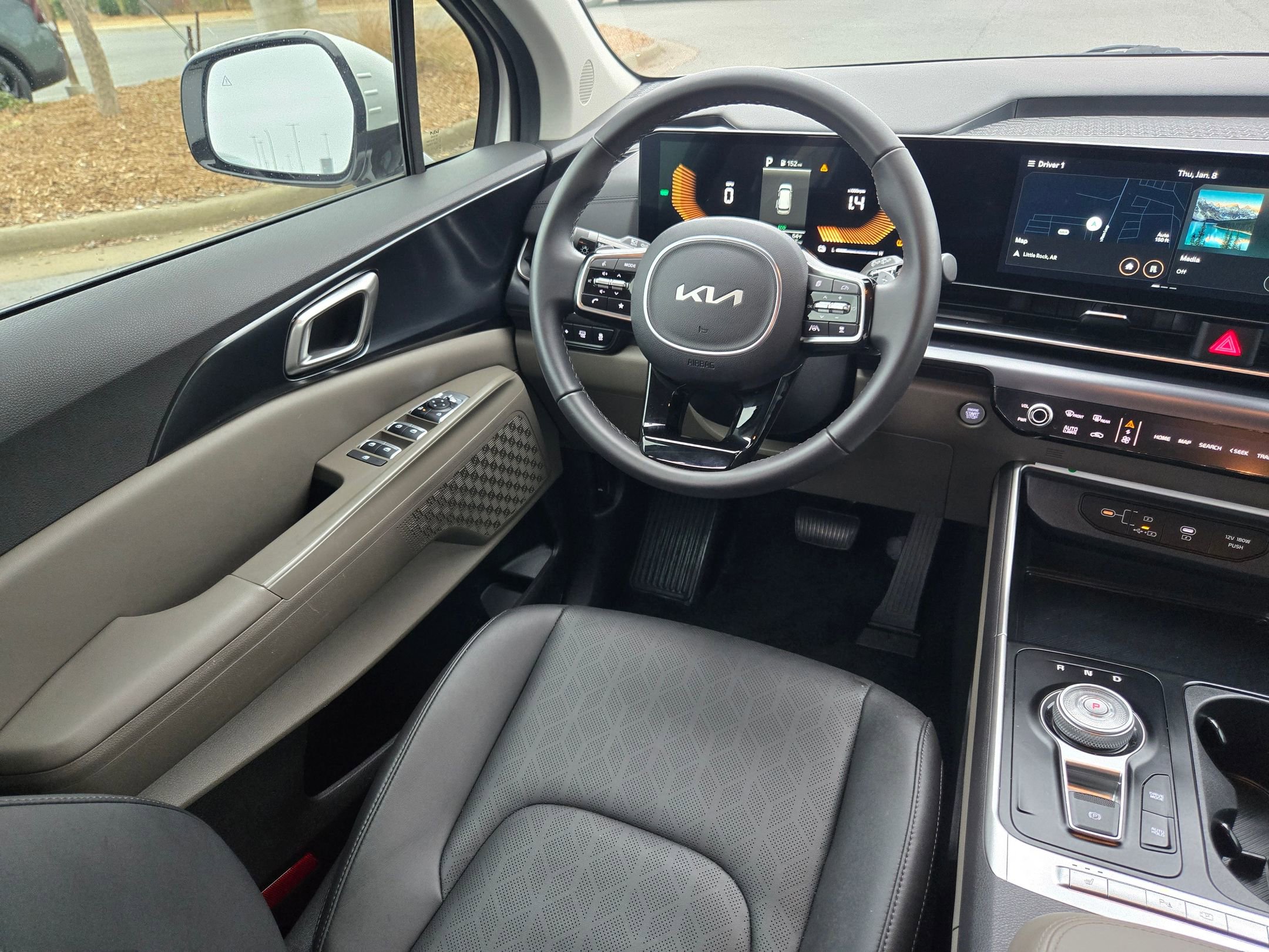 Certified 2025 Kia Carnival LXS image 11