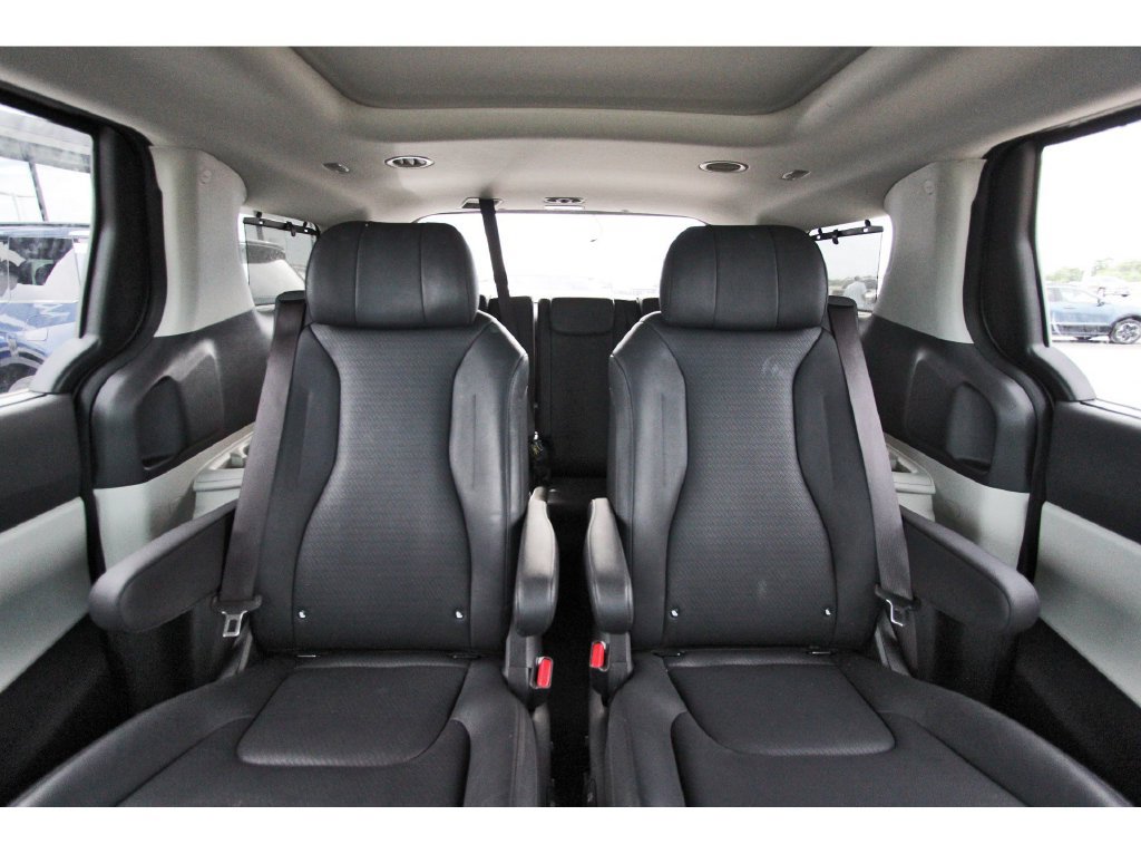 Used 2024 Kia Carnival SX Prestige FWD image 14