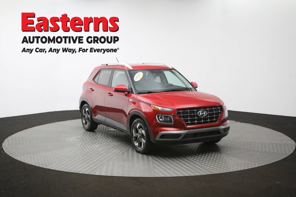 Used 2023 Hyundai Venue Limited FWD image 50