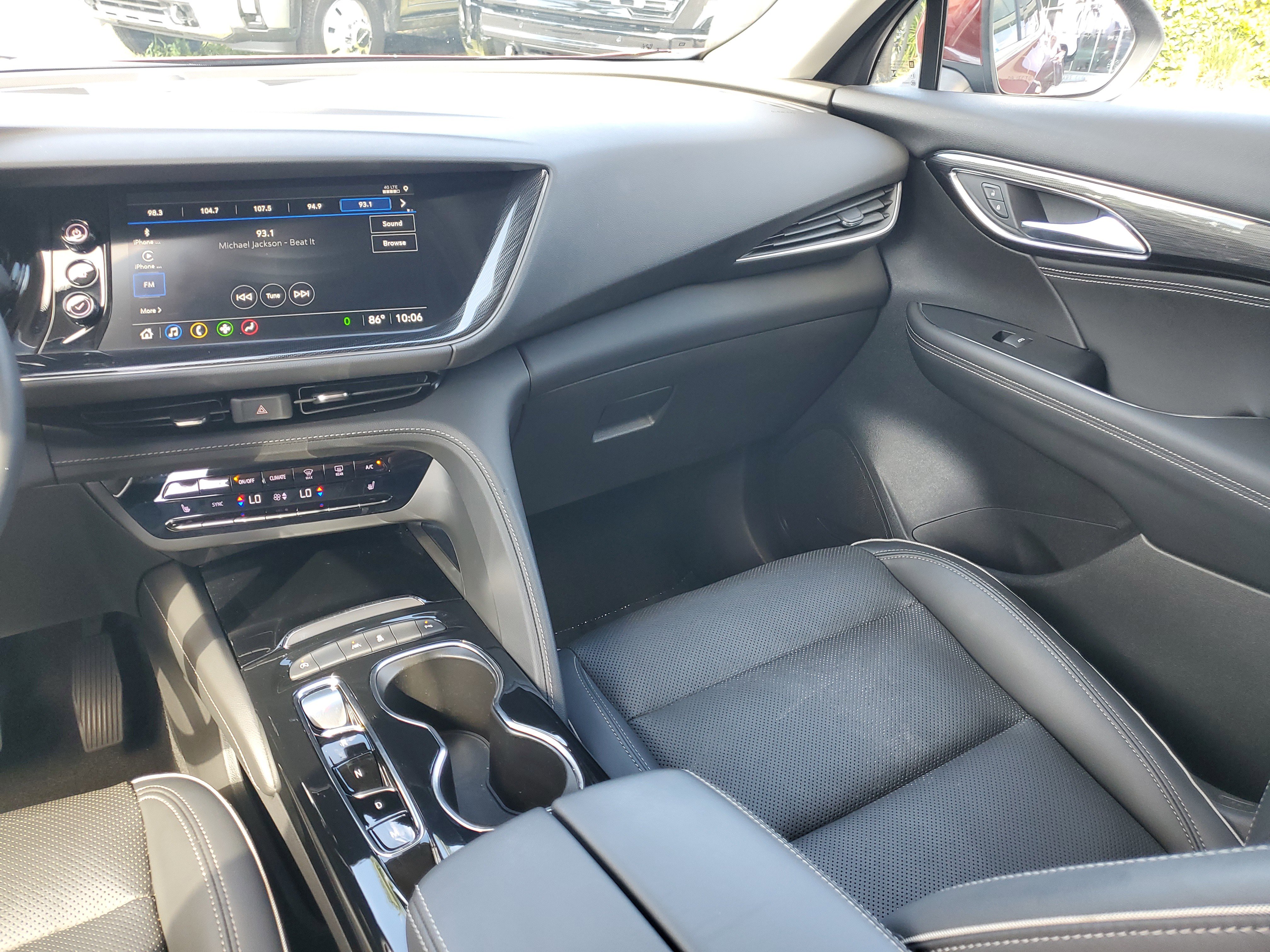 Used 2023 Buick Envision Essence image 13