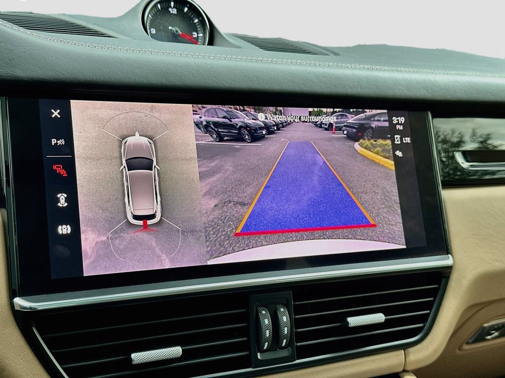Certified 2023 Porsche Cayenne S w/ Premium Package Plus AWD/4WD image 17