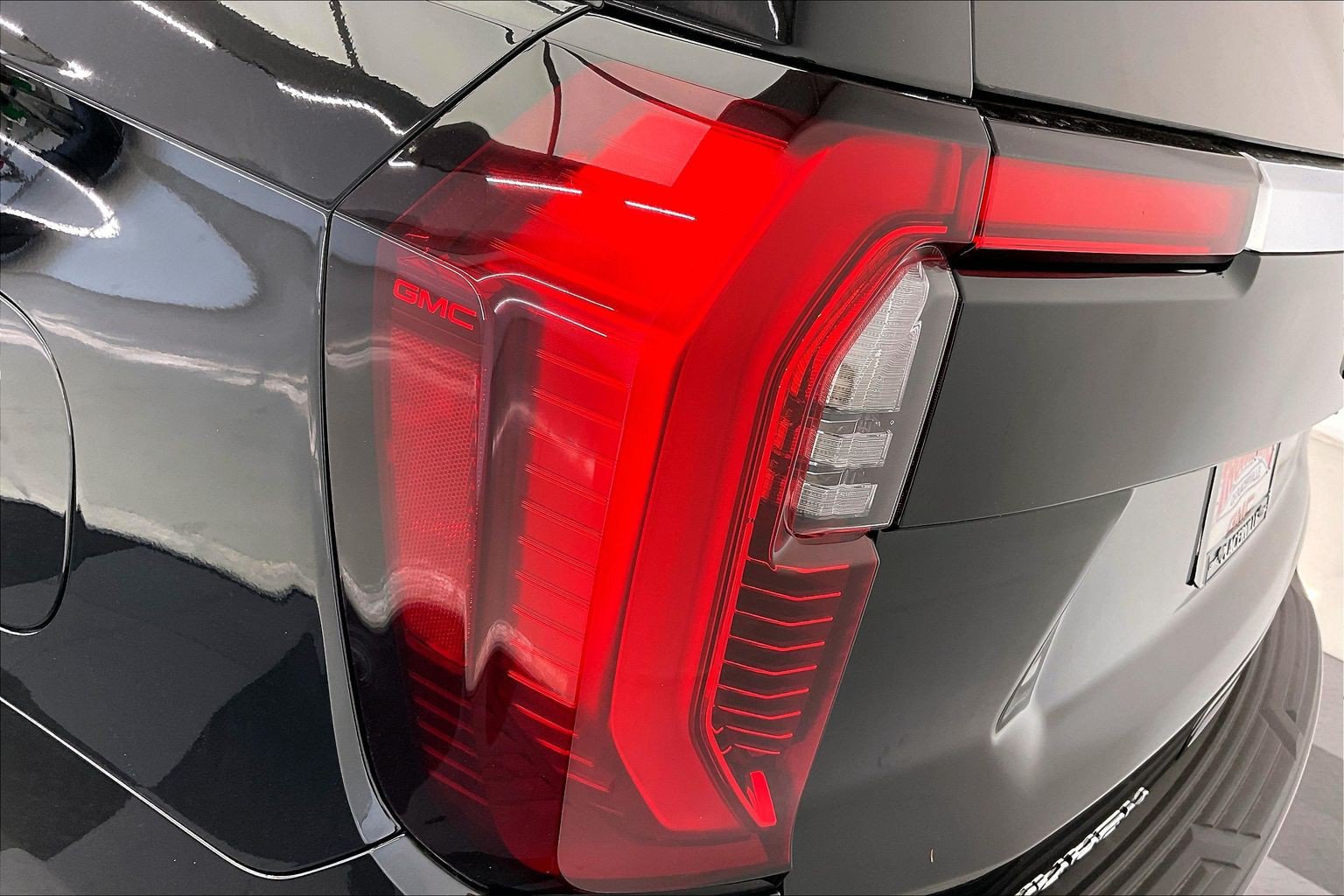 New 2026 GMC Yukon XL Elevation AWD/4WD image 16