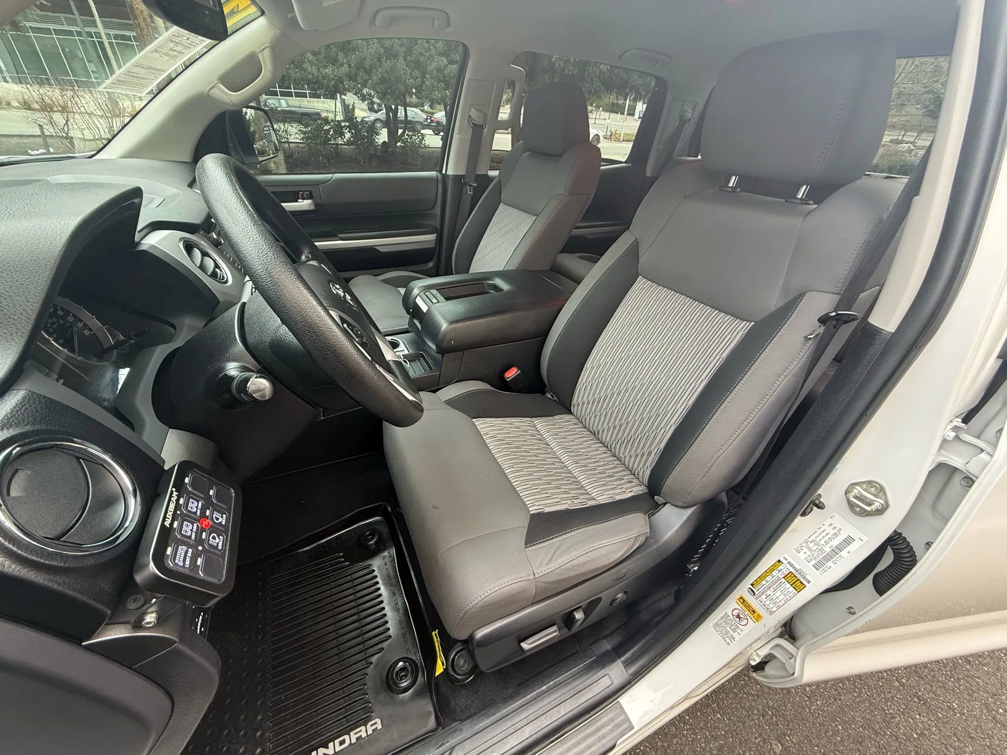 Used 2017 Toyota Tundra SR5 image 17