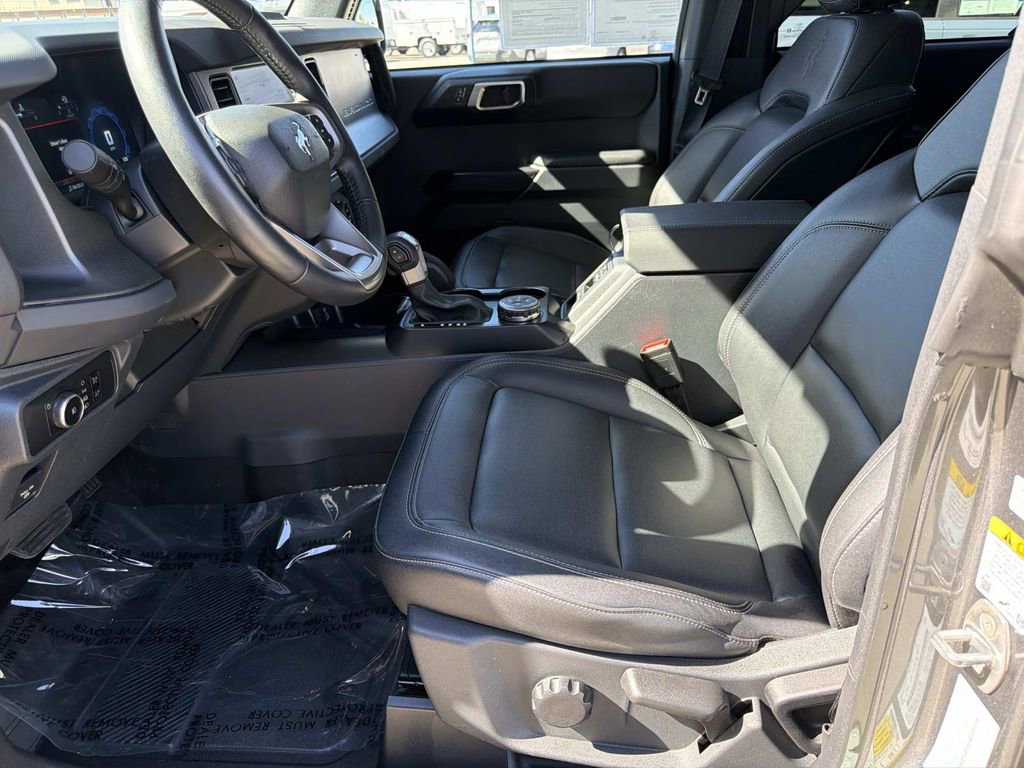 Certified 2025 Ford Bronco Badlands image 18
