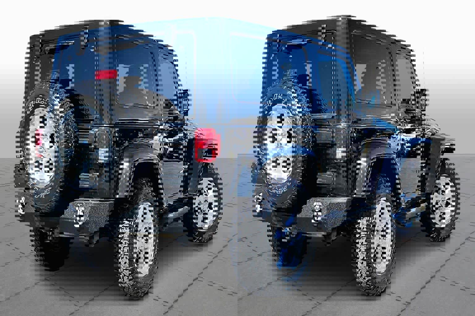 Used 2014 Jeep Wrangler Sahara w/ Dual Top Group image 13