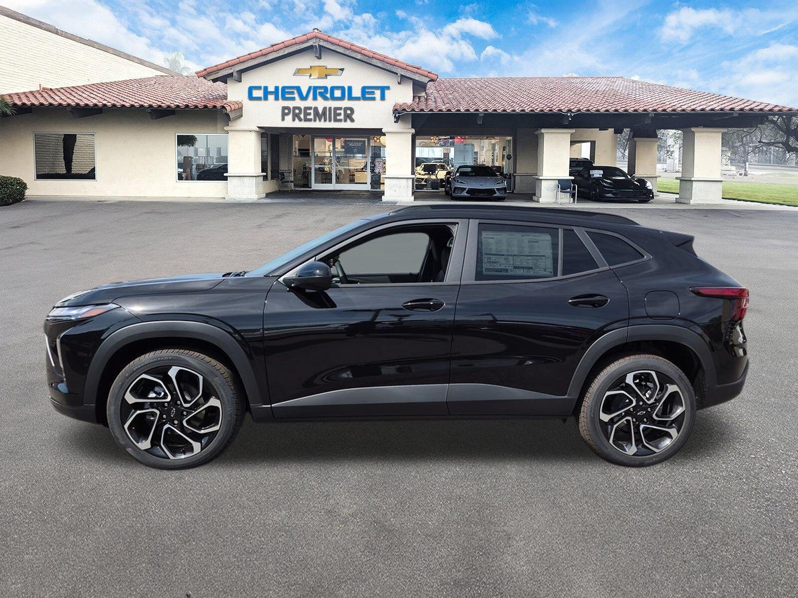 New 2026 Chevrolet Trax RS w/ Sunroof Package FWD image 5