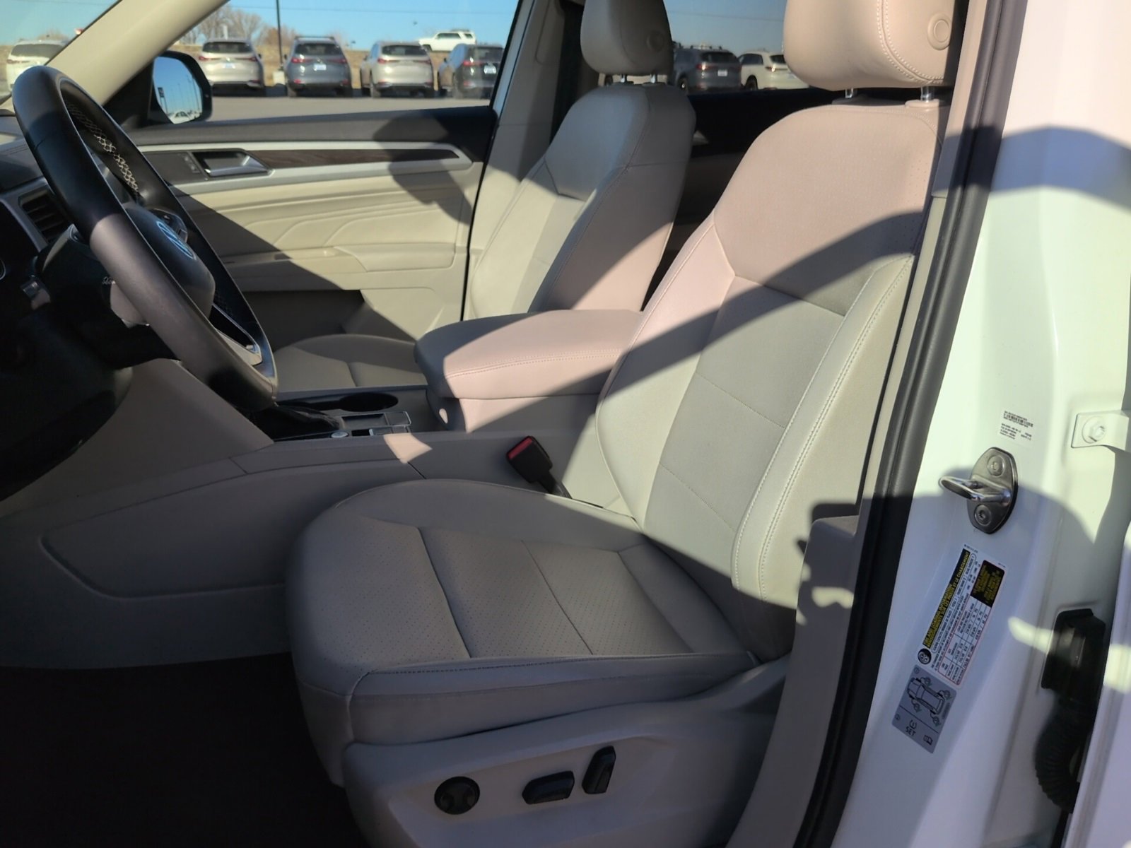 Used 2021 Volkswagen Atlas SE image 10