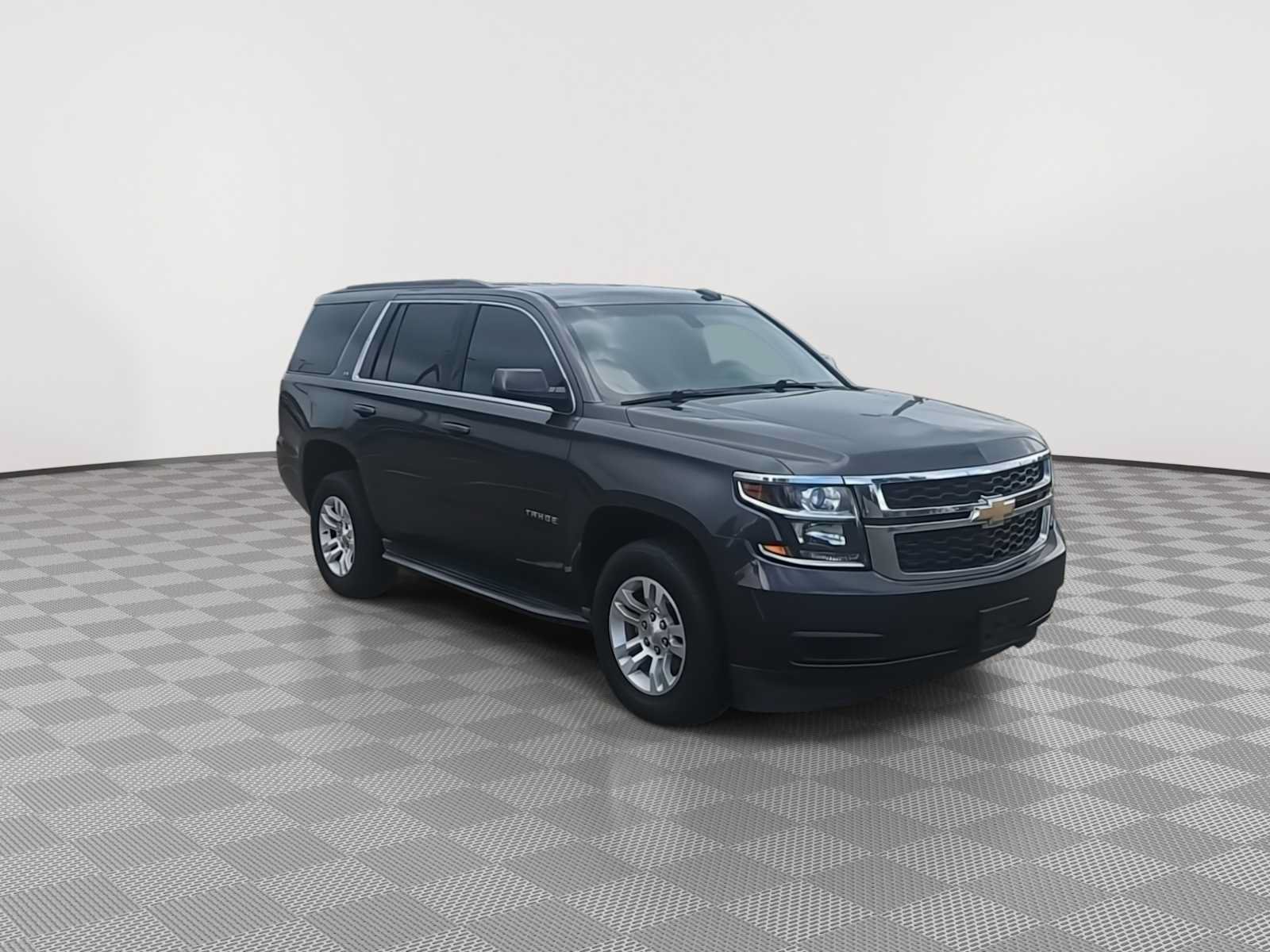 Used 2016 Chevrolet Tahoe LS RWD image 2