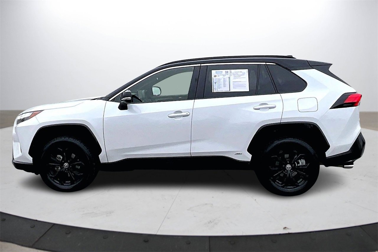 Used 2023 Toyota RAV4 XSE image 5