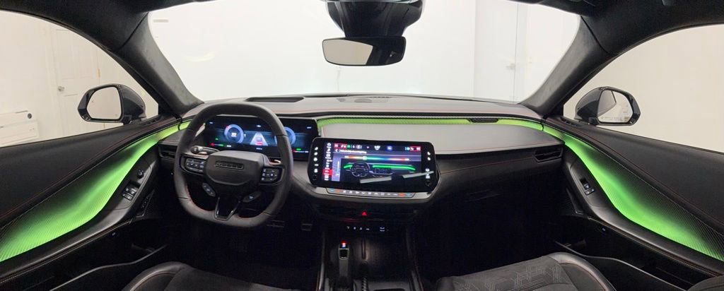 Used 2024 Dodge Charger R/T Scat Pack w/ Plus Group image 26