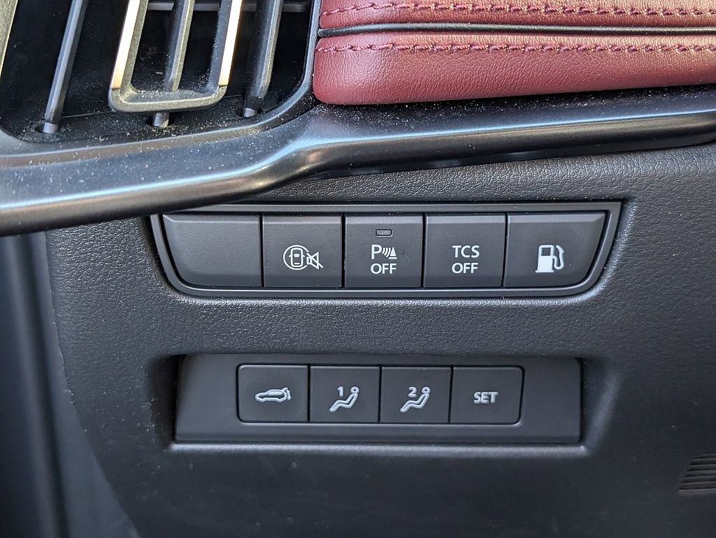 Certified 2025 MAZDA CX-70 Plug-In Hybrid w/ Premium Plus image 8