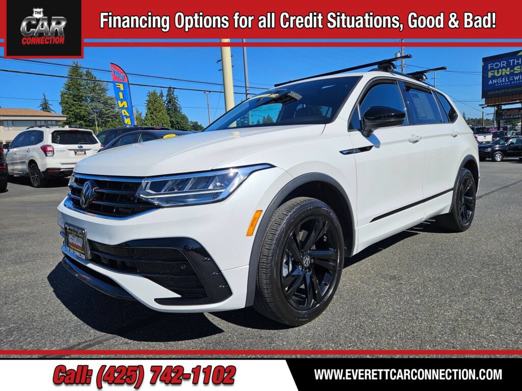 Used 2024 Volkswagen Tiguan SE R-Line AWD/4WD image 1