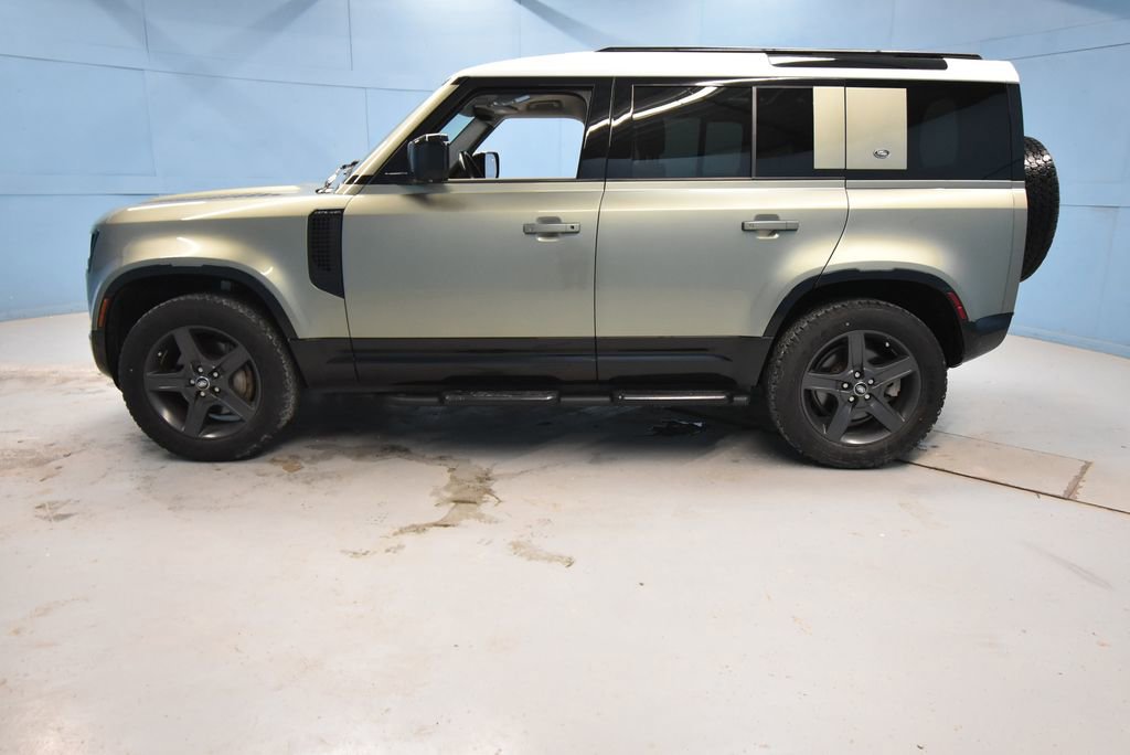 Used 2023 Land Rover Defender 110 X-Dynamic SE AWD/4WD image 28