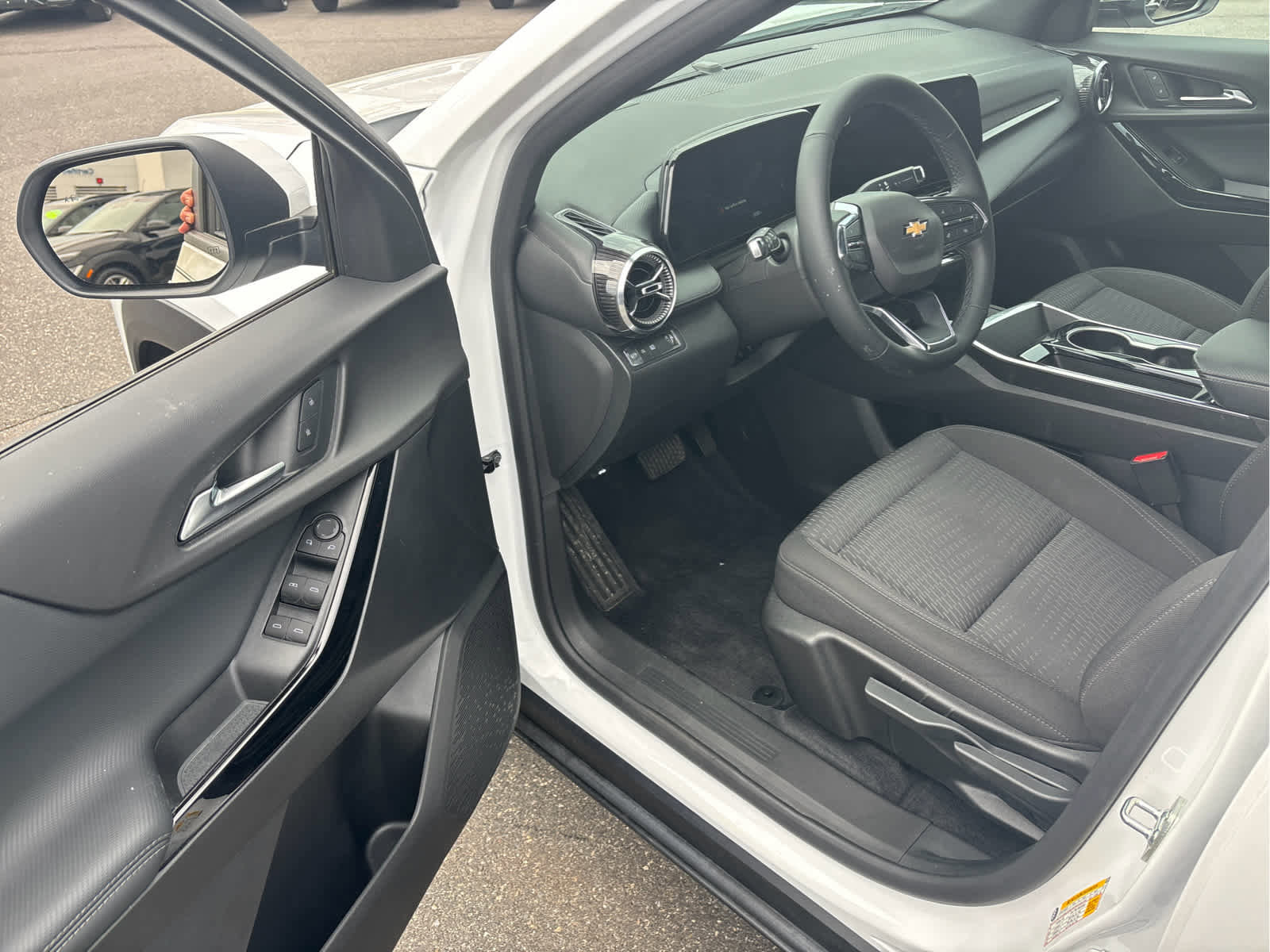 Certified 2025 Chevrolet Equinox LT image 7