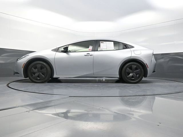 Used 2024 Toyota Prius LE image 22