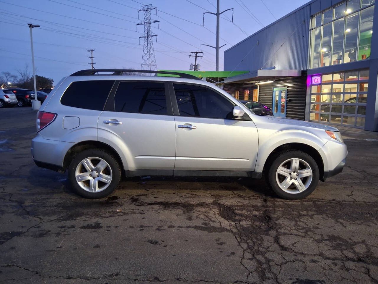 Used 2009 Subaru Forester 2.5X L.L. Bean AWD/4WD image 4