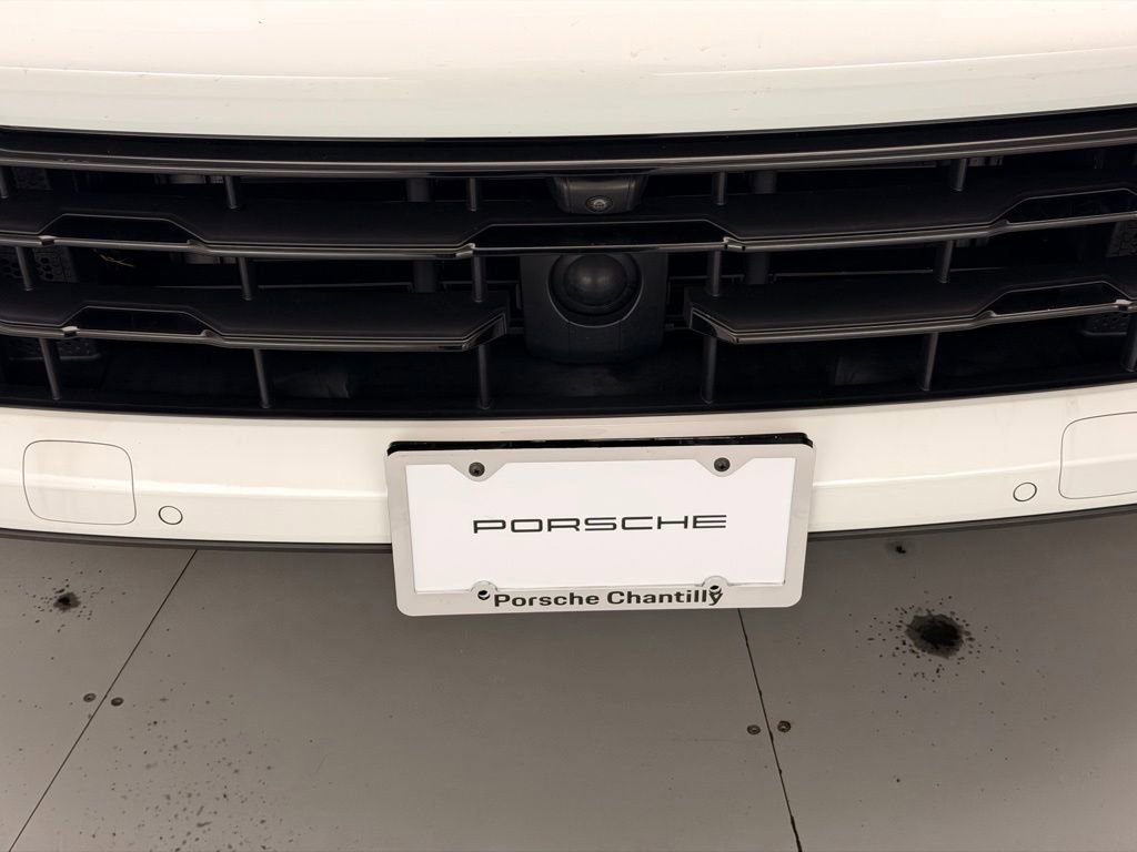 Used 2024 Porsche Cayenne Coupe image 43