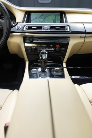 Used 2013 BMW 760Li RWD image 78