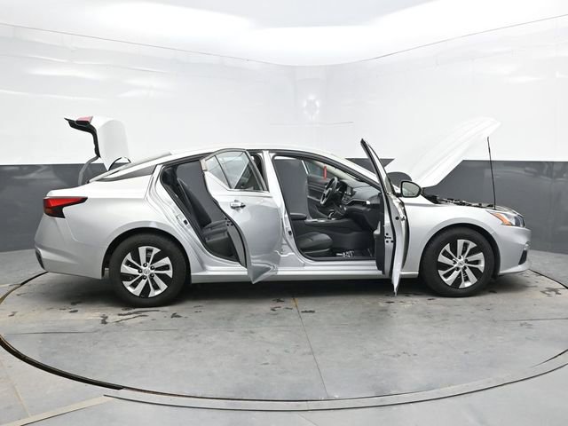 Used 2021 Nissan Altima 2.5 S FWD image 39
