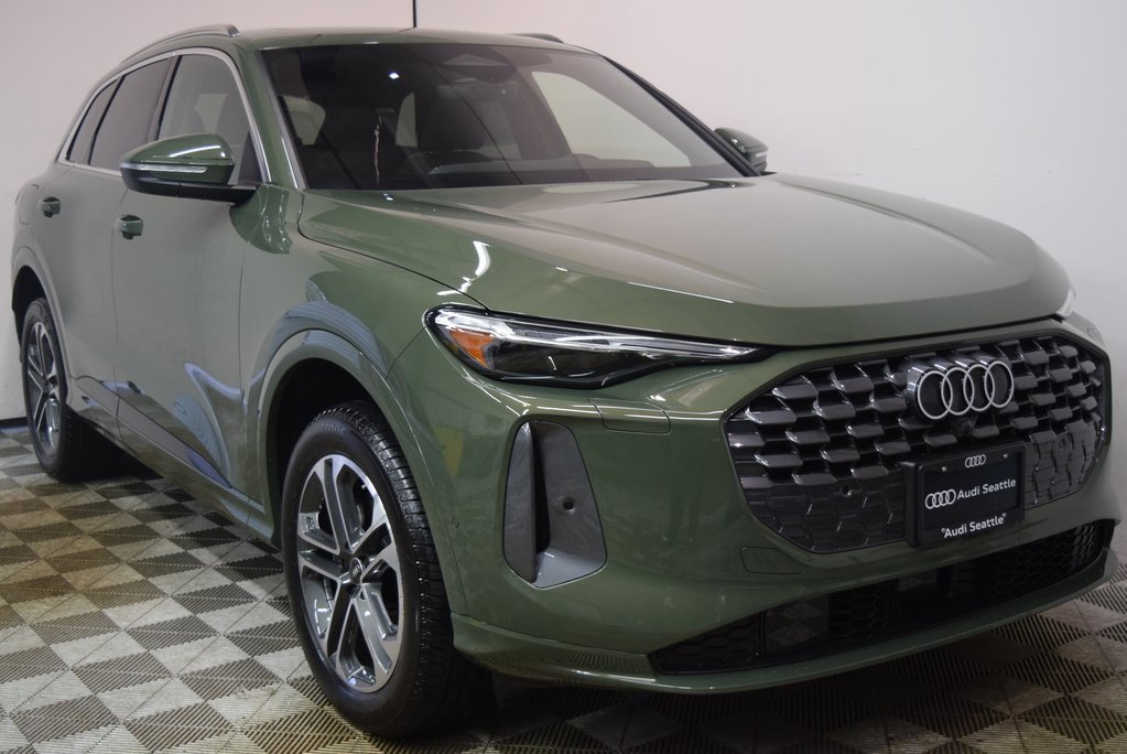 New 2025 Audi Q5 Premium Plus w/ Premium Plus image 1