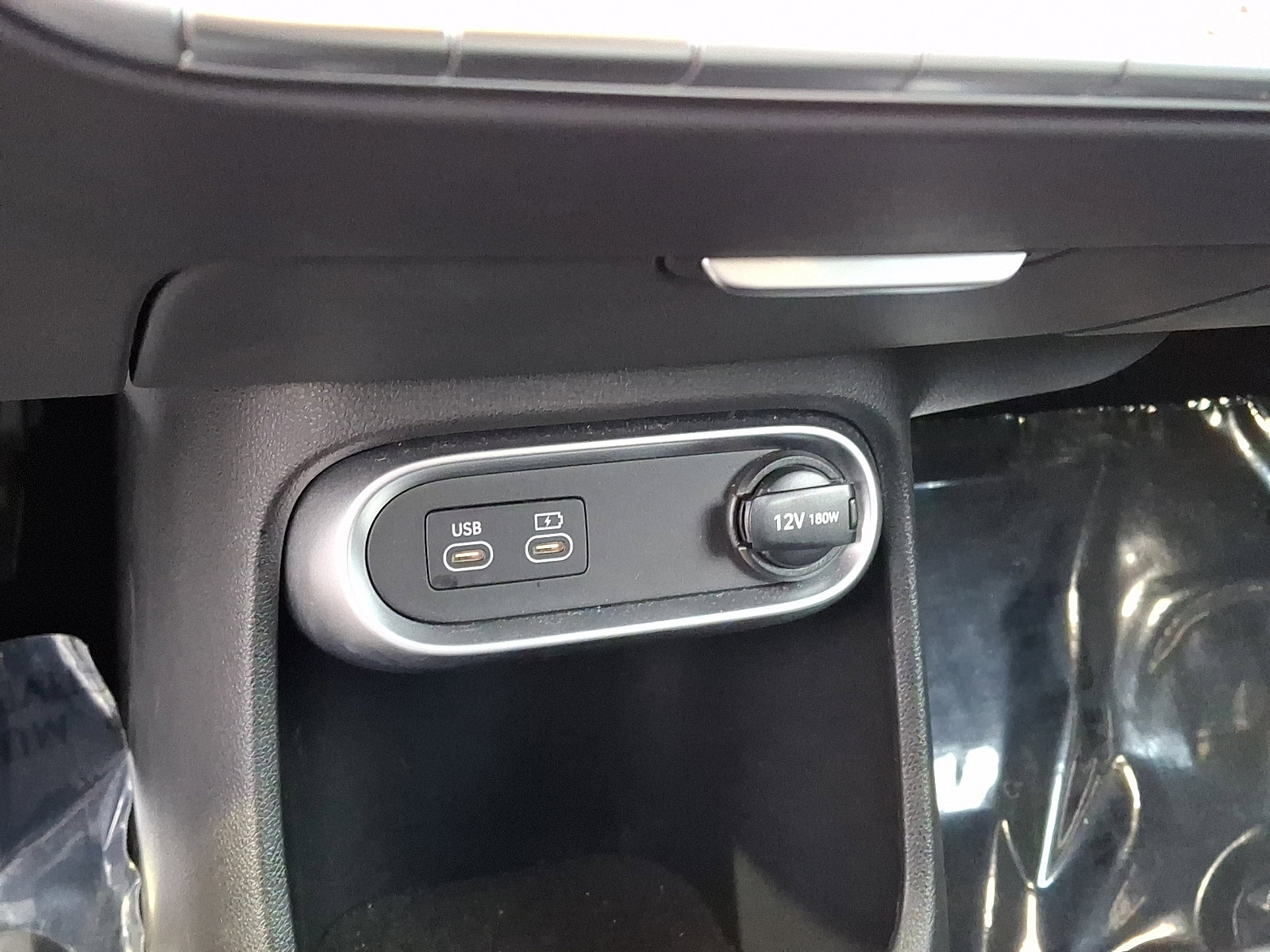 Certified 2023 Genesis GV60 Advanced AWD/4WD image 19