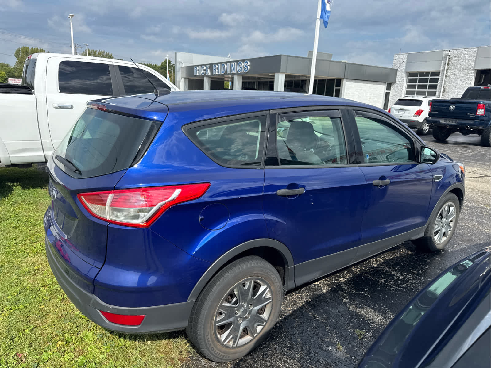 Used 2014 Ford Escape S FWD image 3