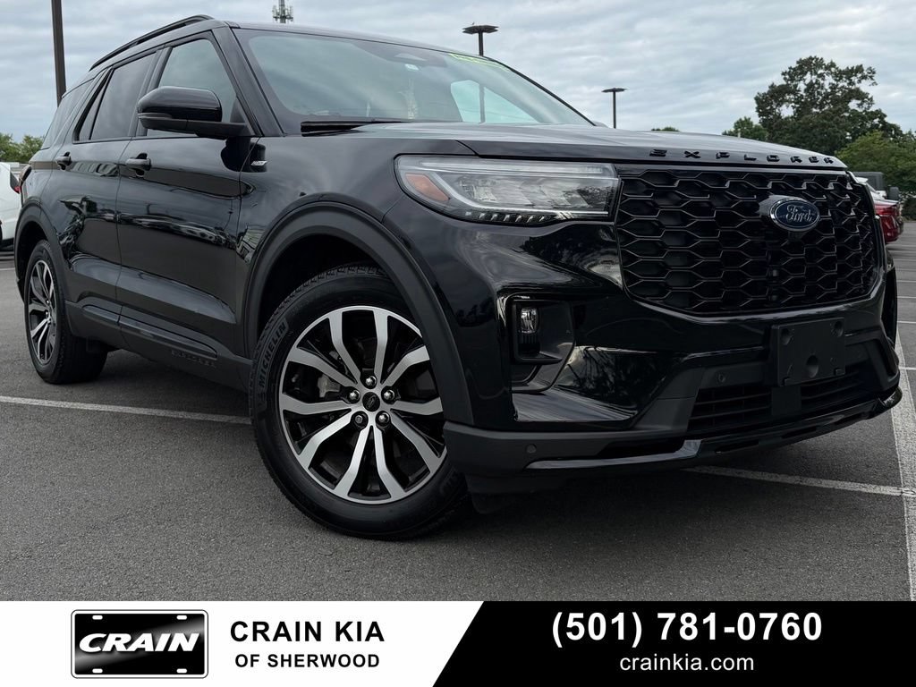Used 2025 Ford Explorer ST-Line w/ Premium Package RWD image 1