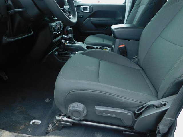 Used 2023 Jeep Gladiator Willys image 23