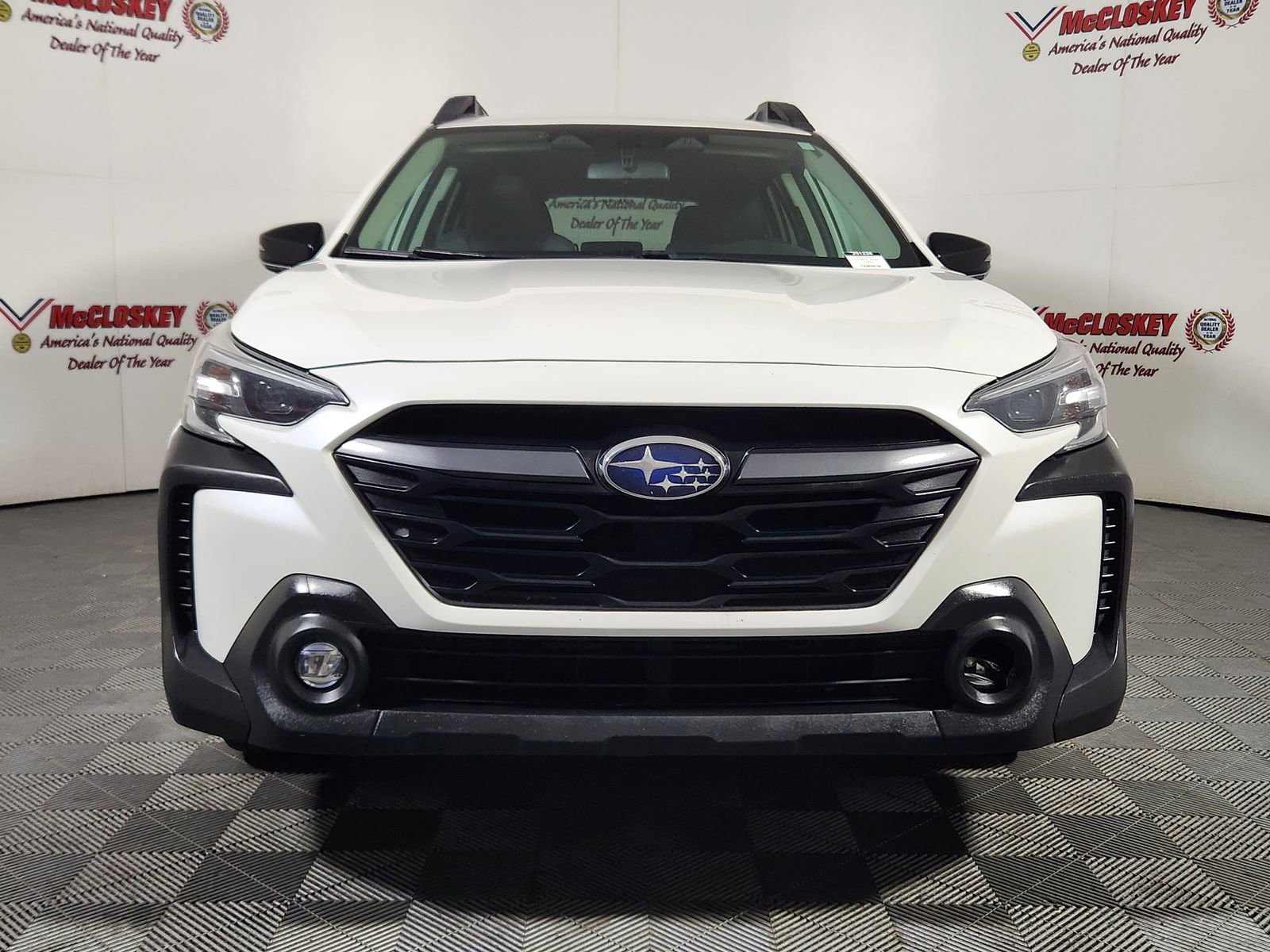 Used 2023 Subaru Outback Premium image 2