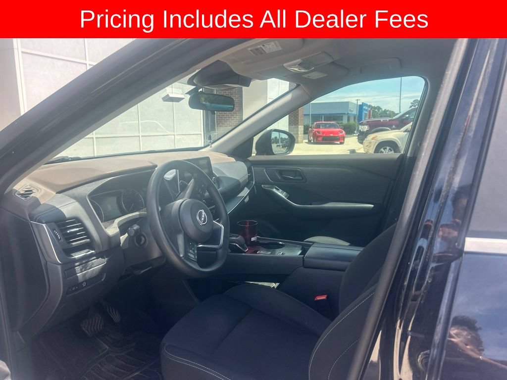 Used 2023 Nissan Rogue S FWD image 8