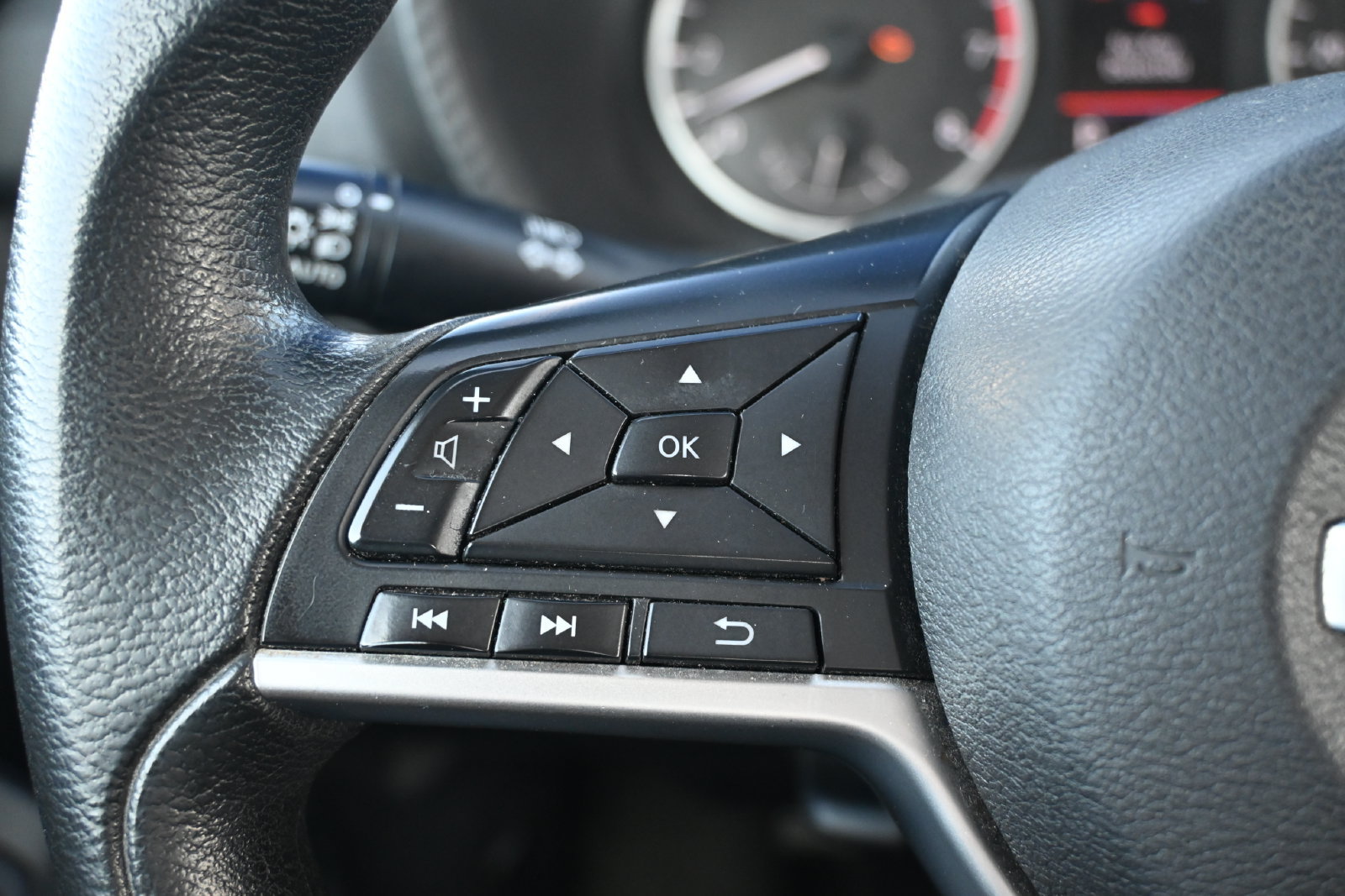 Used 2021 Nissan Sentra S FWD image 11