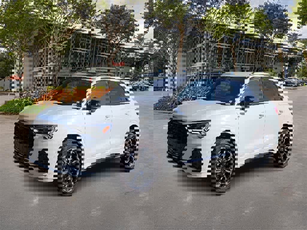 New 2025 Audi Q3 2.0T Premium Plus