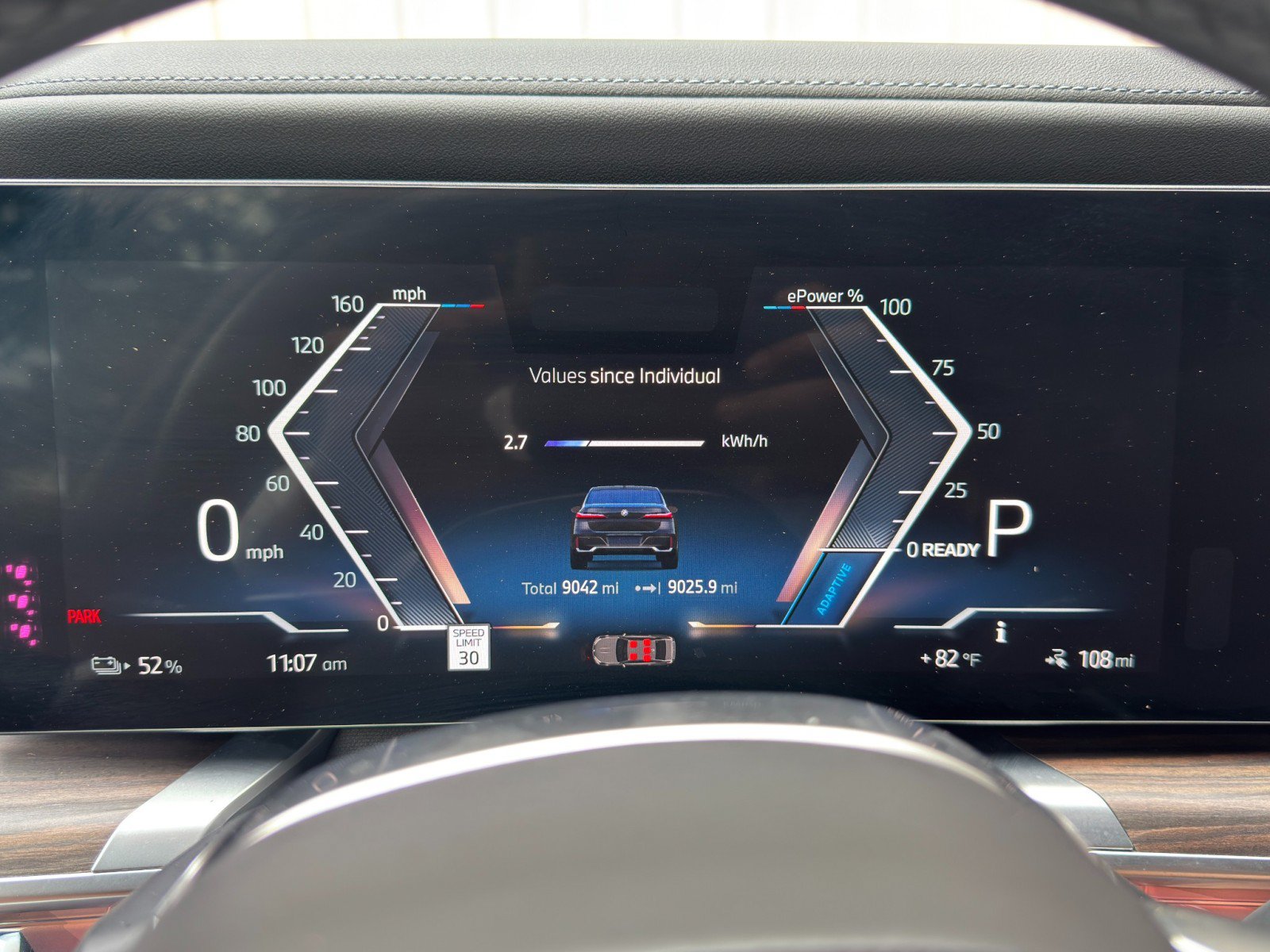 Used 2023 BMW i7 xDrive60 w/ Executive Package 2 AWD/4WD image 23