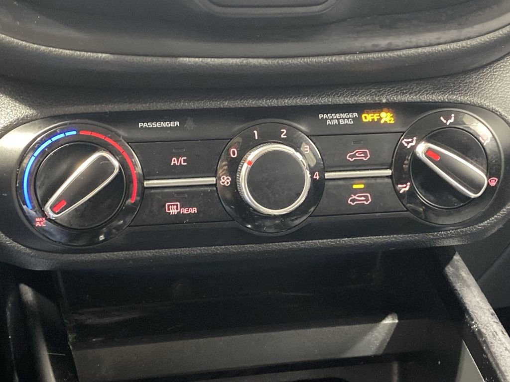 Used 2021 Kia Soul LX image 16