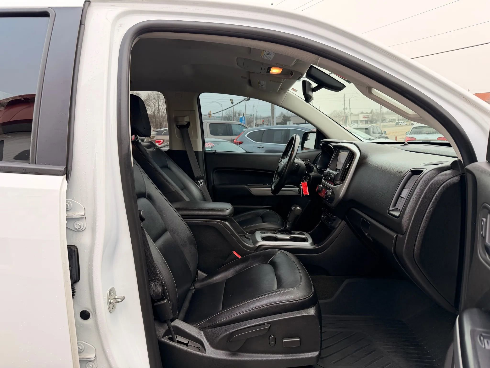 Used 2018 Chevrolet Colorado ZR2 image 30