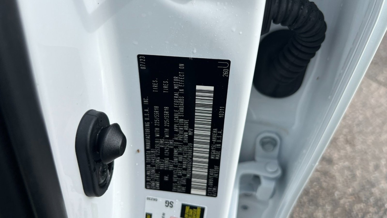 Used 2023 Toyota Corolla Cross XLE w/ Convenience Package image 32