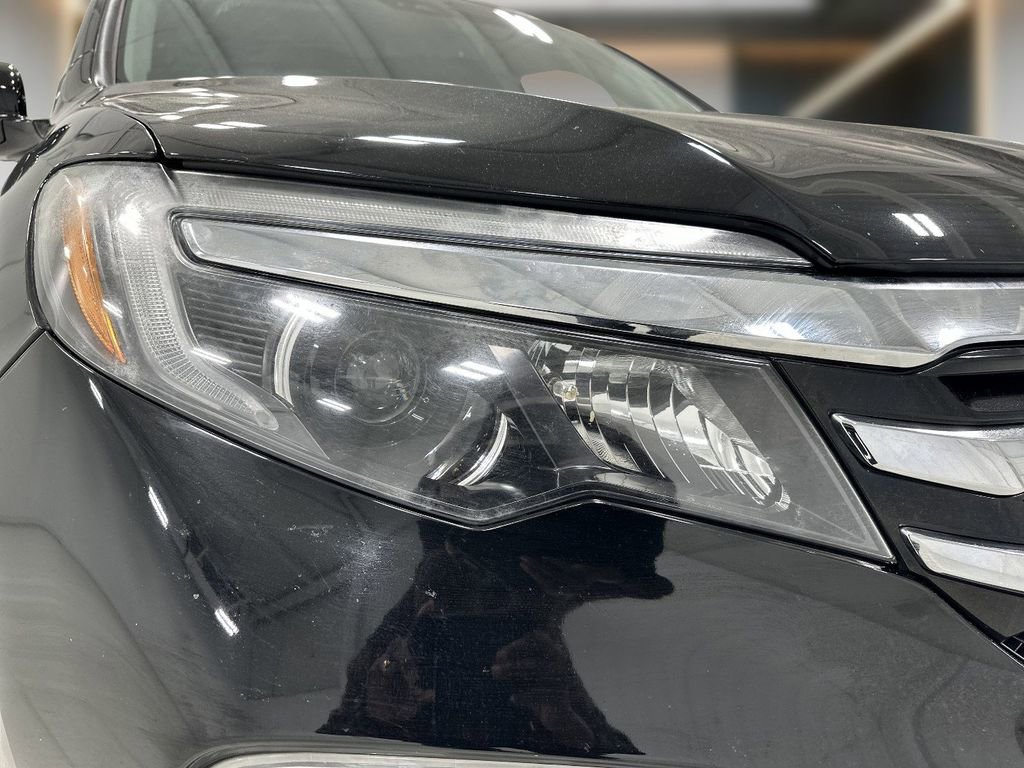 Used 2017 Honda Pilot Elite image 10