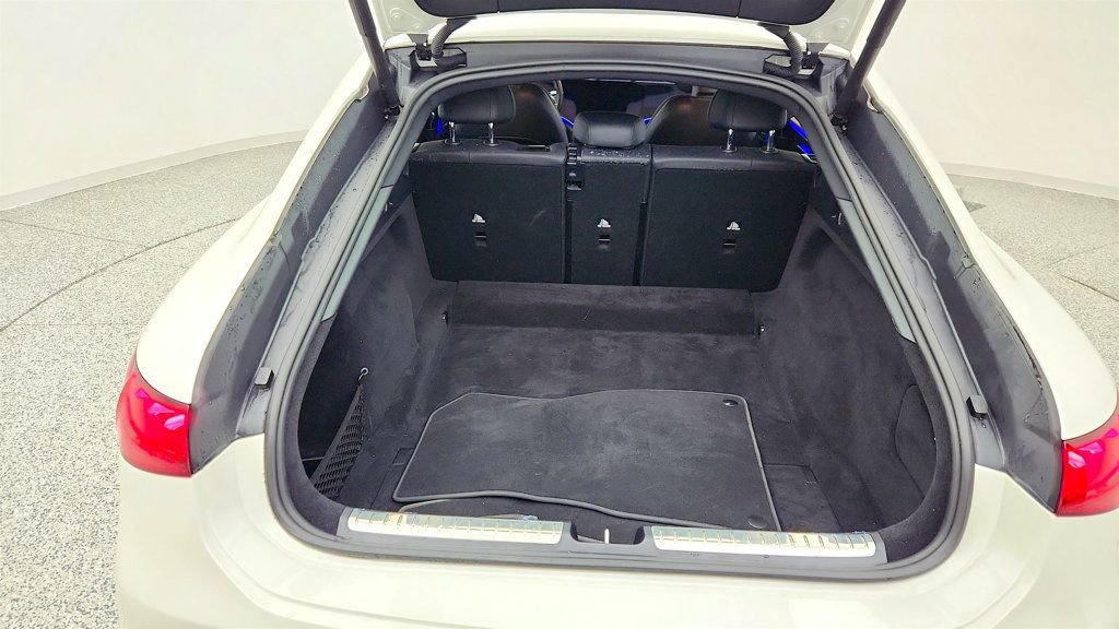 Used 2023 Mercedes-Benz EQS 580 4MATIC Sedan image 22