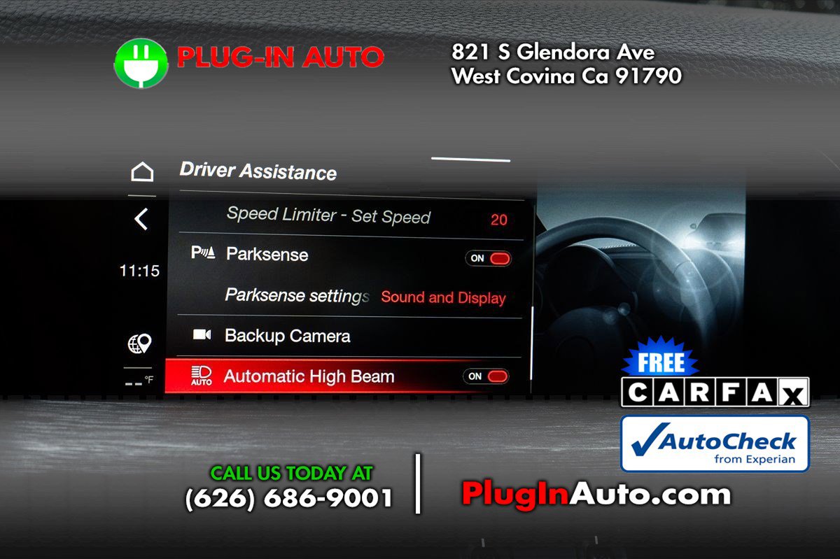 Used 2023 Alfa Romeo Stelvio Sprint image 32