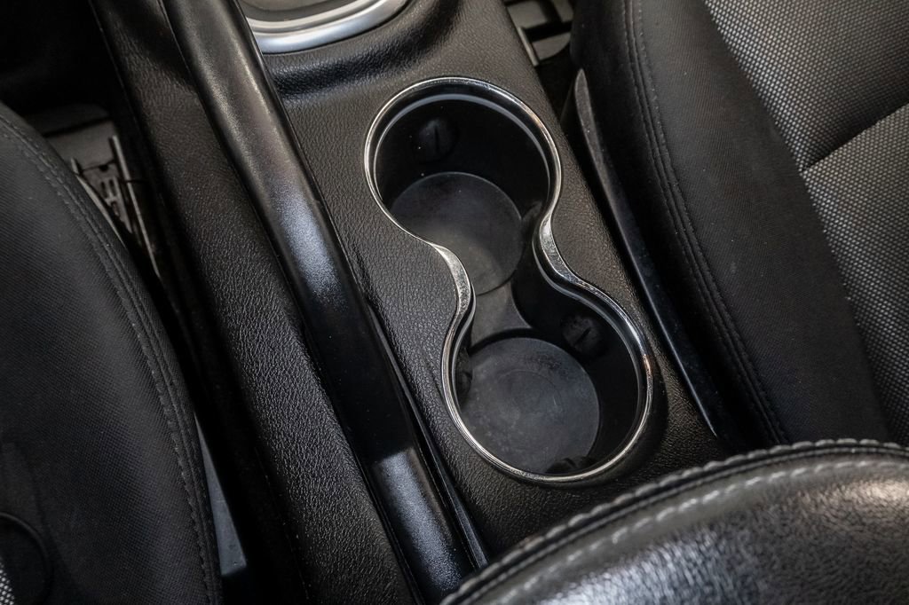 Used 2014 Dodge Avenger SE FWD image 19