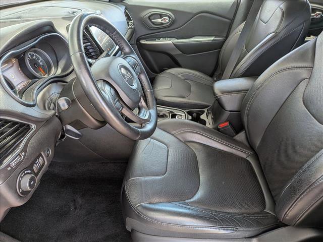Used 2019 Jeep Cherokee Limited FWD image 16