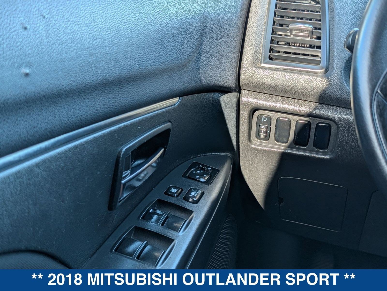 Used 2018 Mitsubishi Outlander Sport LE FWD image 23