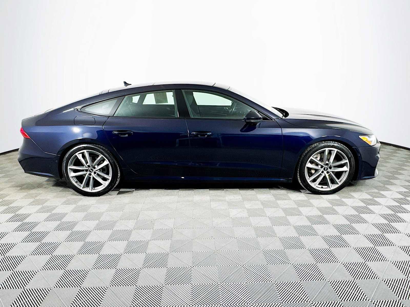 Used 2021 Audi A7 3.0T Premium Plus w/ Premium Plus image 4