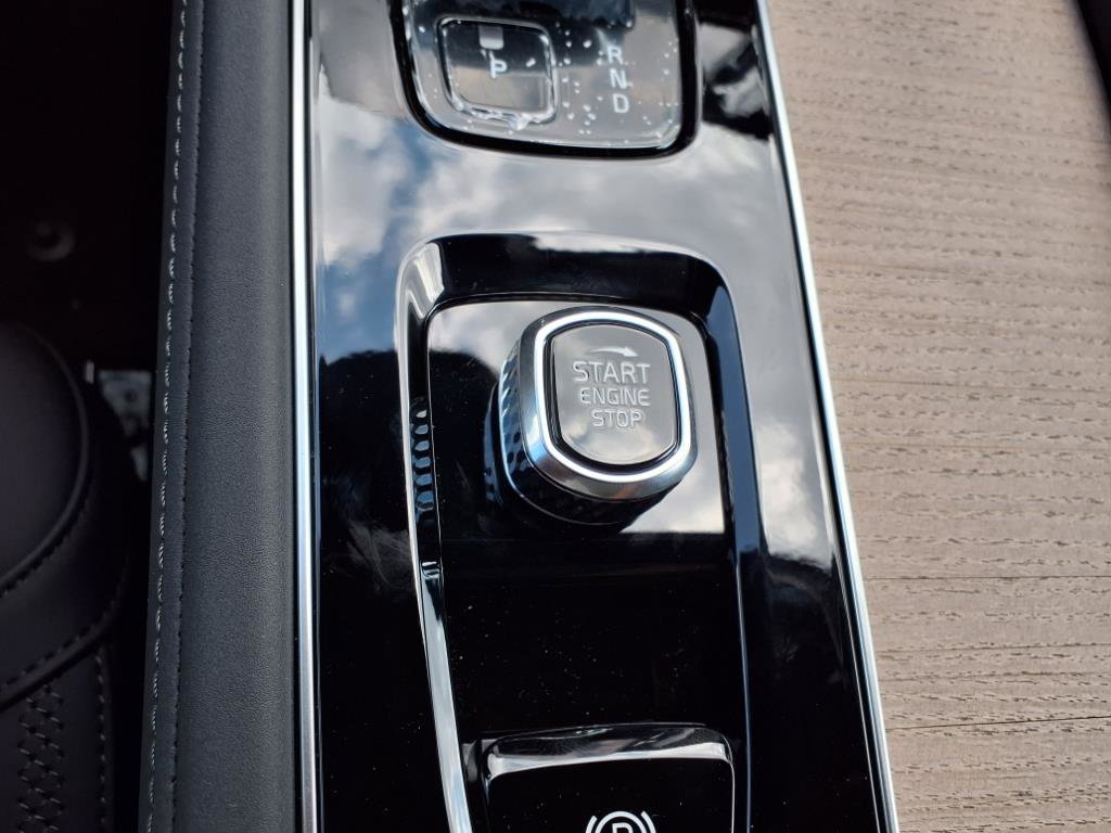 New 2026 Volvo XC90 T8 Plus image 20