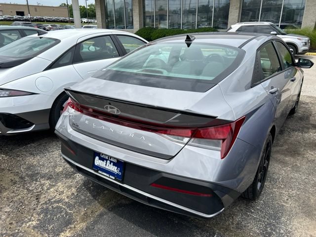 Certified 2026 Hyundai Elantra Sport FWD image 4