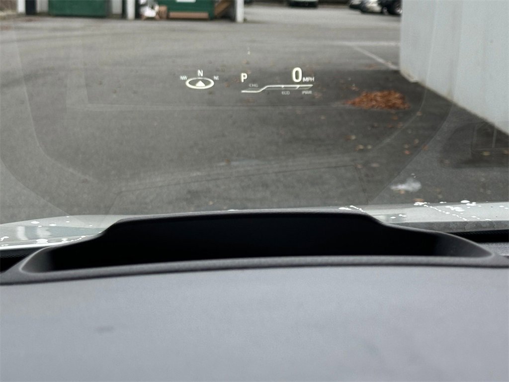 Certified 2025 Toyota Sienna Platinum image 39