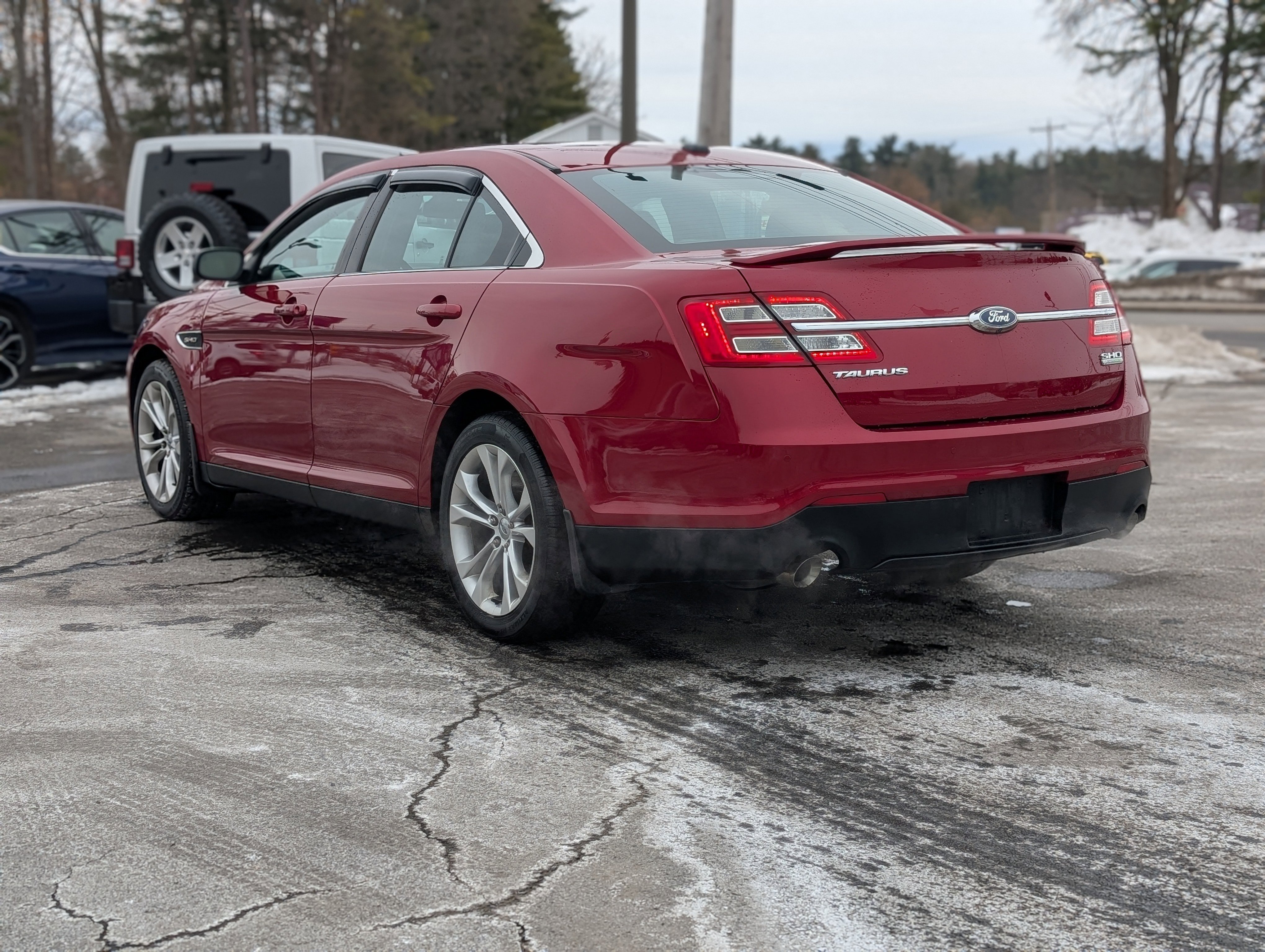 Used 2014 Ford Taurus SHO w/ Equipment Group 401A image 9