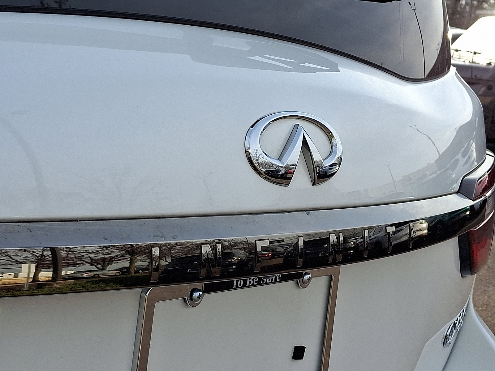 Certified 2024 INFINITI QX80 Premium Select w/ Cargo Package image 31